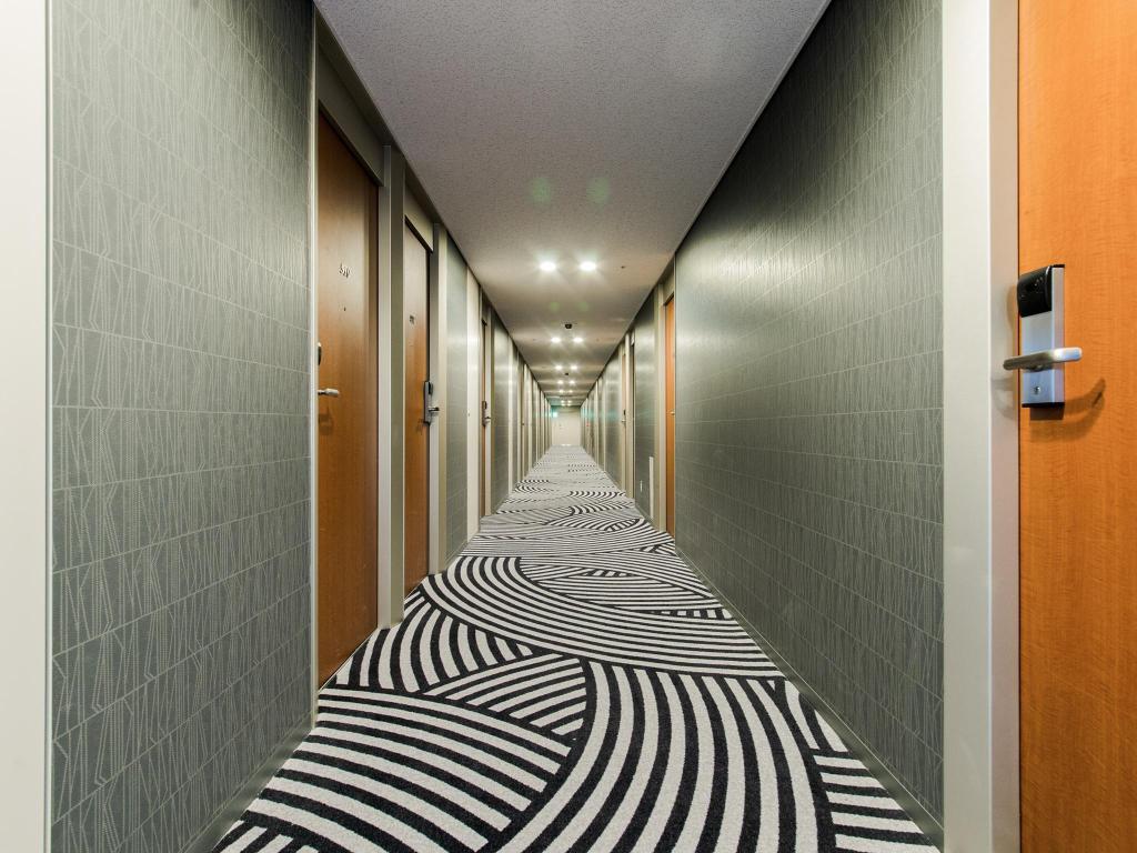 소테츠 프레사 인 히가시 신주쿠 4